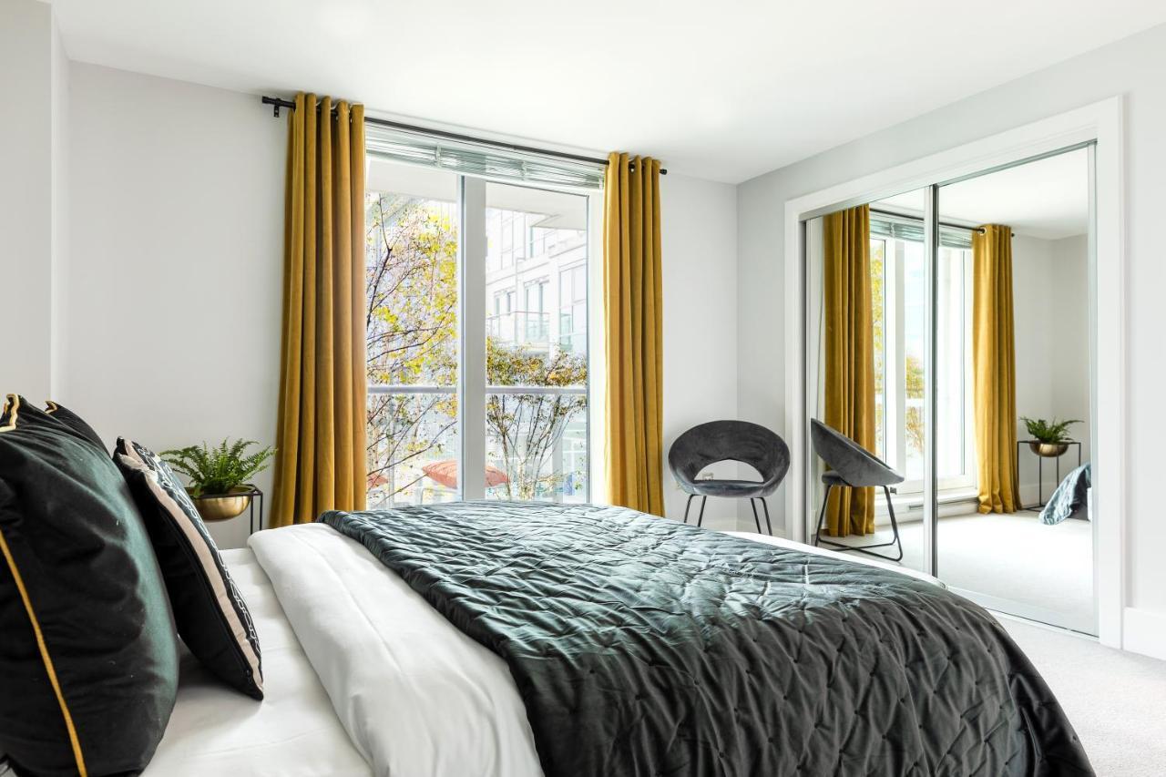 Best Thames View In Town! Large Luxxe Nomad Design Family Home Londra Esterno foto