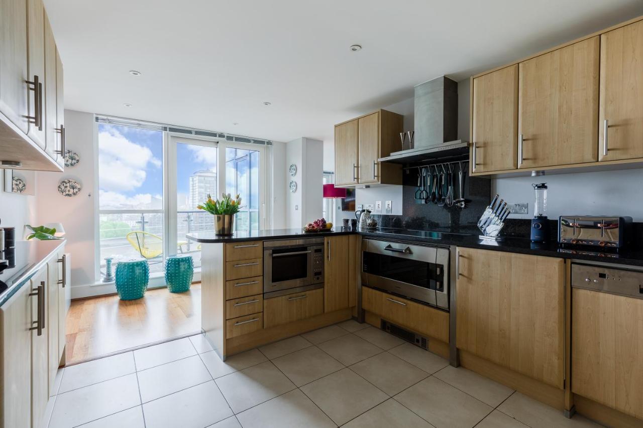 Best Thames View In Town! Large Luxxe Nomad Design Family Home Londra Esterno foto