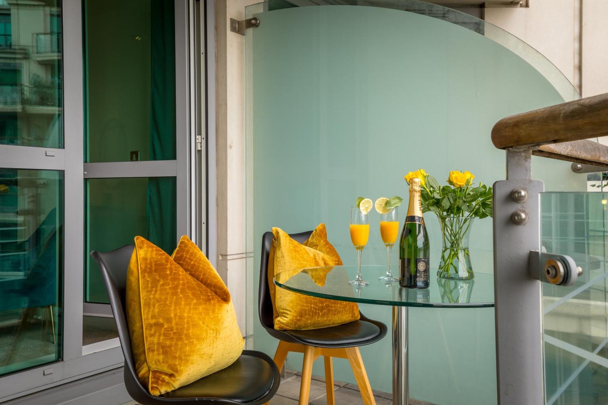 Best Thames View In Town! Large Luxxe Nomad Design Family Home Londra Esterno foto